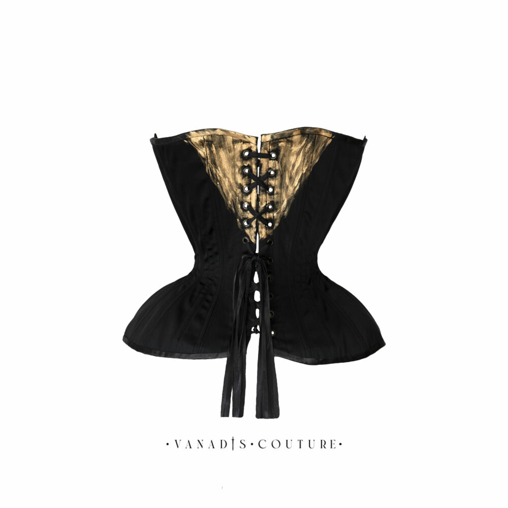 Sample - Ready to ship - Nemesis Corset Size 22" (56cm) - Image 3