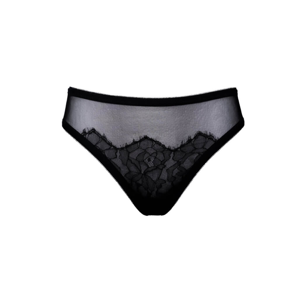 Kára Brief