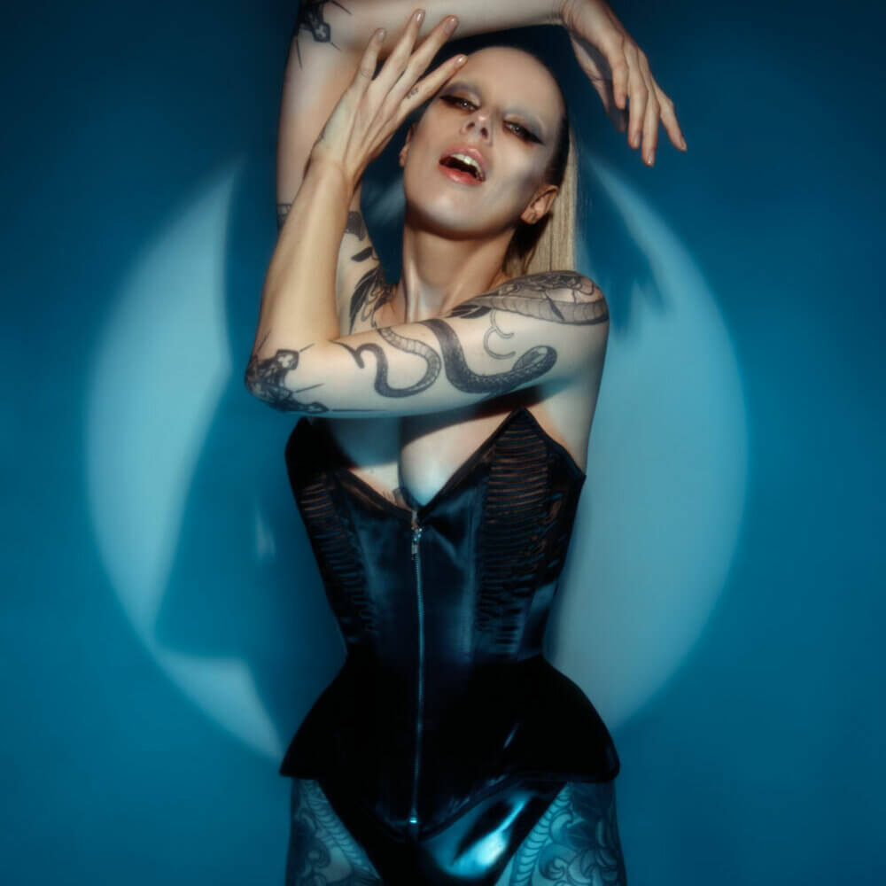 Ready To Ship - Vigdis